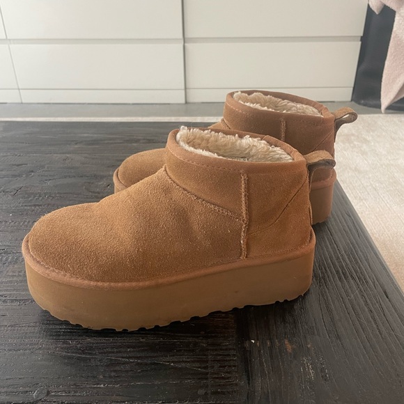UGG Shoes - Classic Ultra Mini Platform